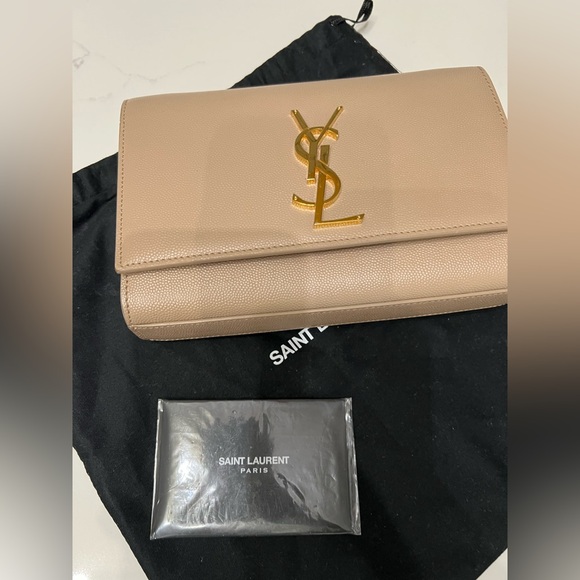 Saint Laurent
Kate Small Chain Crossbody Bag bag - Picture 1 of 10